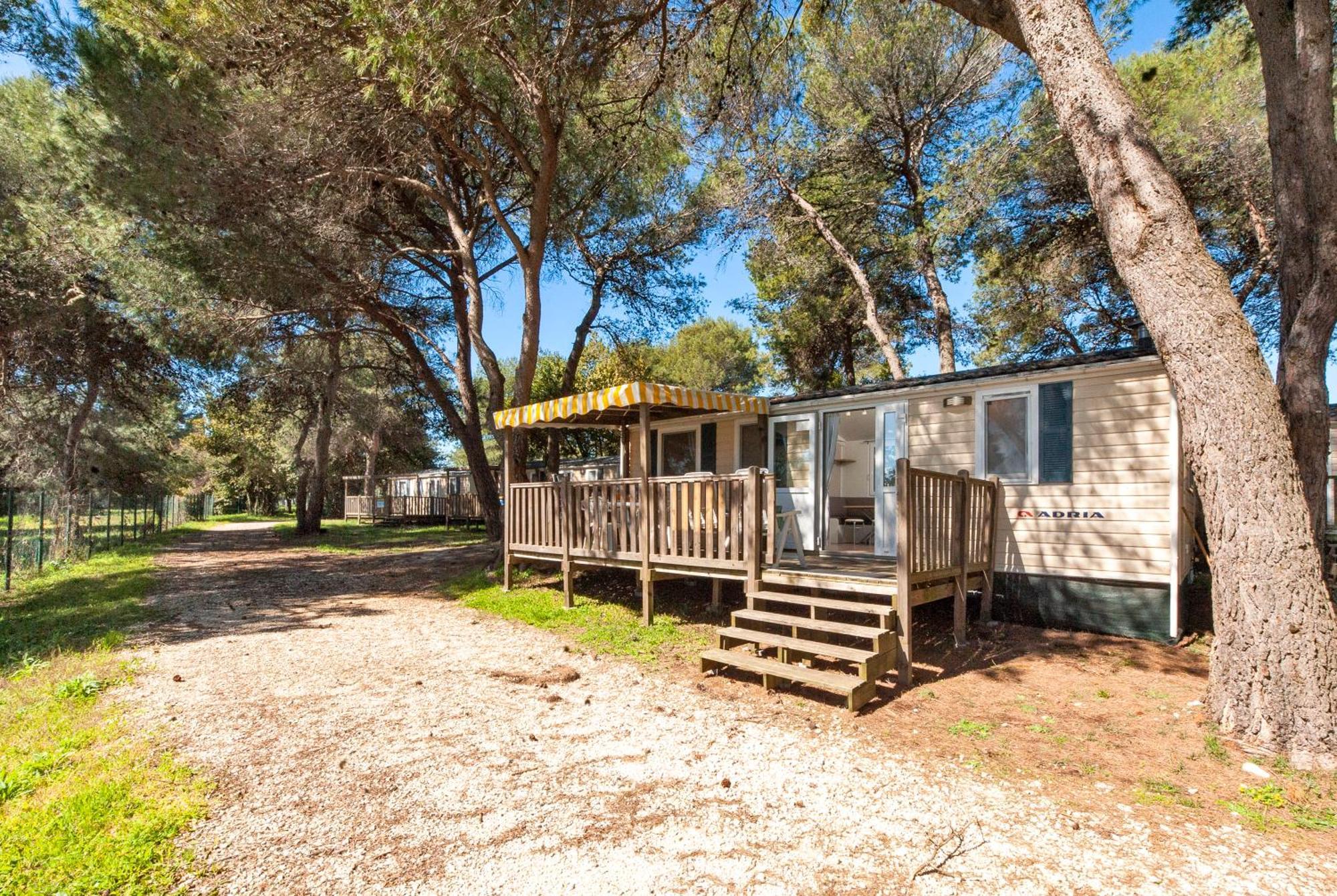 Glamping And Mobile Homes Lavanda - Centre Bi Village Kompleks wypoczynkowy 4*