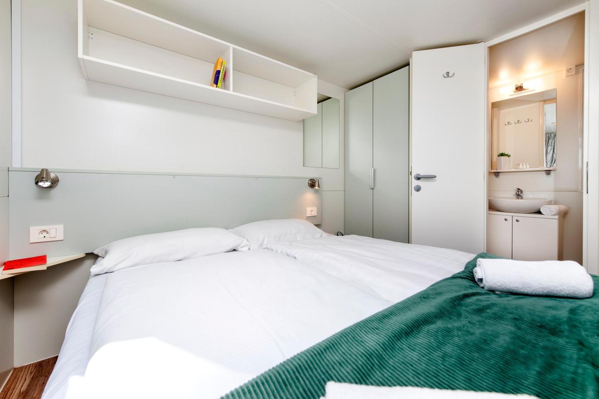 Kompleks wypoczynkowy Glamping And Mobile Homes Lavanda - Centre Bi Village 4*